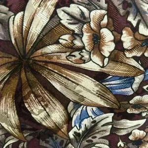 Oscar de la Renta Couture 100% Silk Tie.